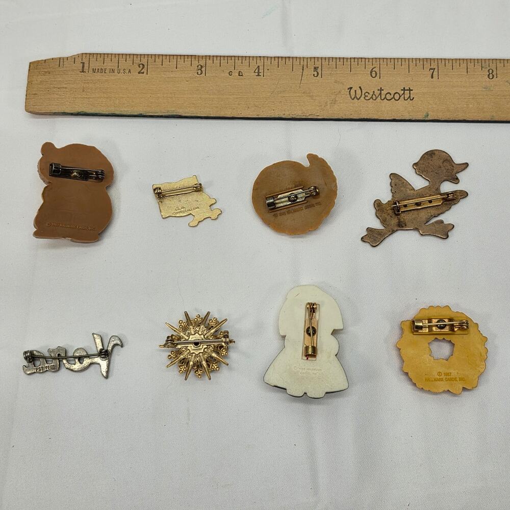 Vintage lot of 8 various pins/ Brooches - Picture 2 of 2